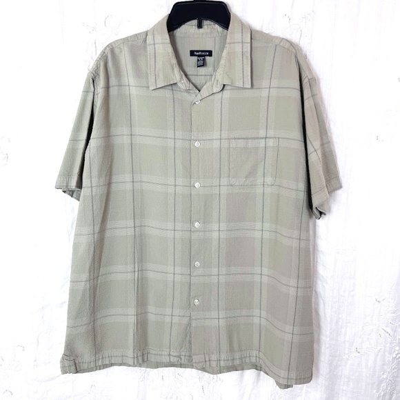 Van Heusen Men's Casual Button Down Shirt 🔥2X Host Pick🔥 - Picture 2 of 8